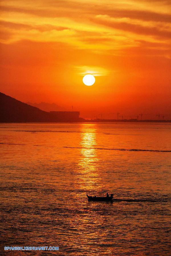 Subida del sol en Qingdao