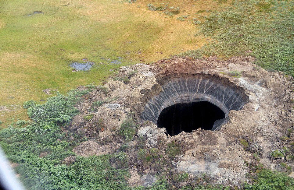 El enorme agujero del 'fin del mundo' en Siberia despierta la curiosidad científica