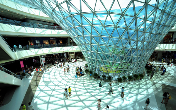 Una vista general del centro de compras libres de impuestos en Bay International Shopping Haitang, en Hainan, China.