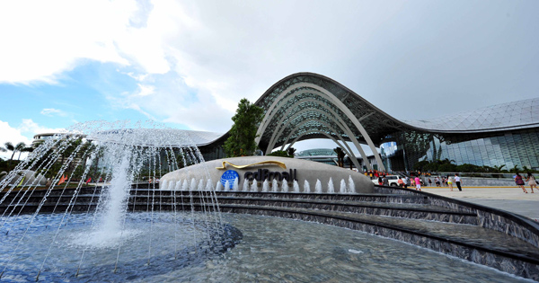 Una vista general del centro de compras libres de impuestos en Bay International Shopping Haitang, en Hainan, China. 