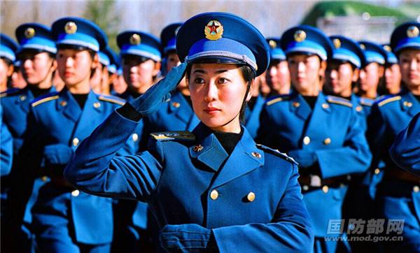 Soldadas chinas: las más bellas en los desfiles militares