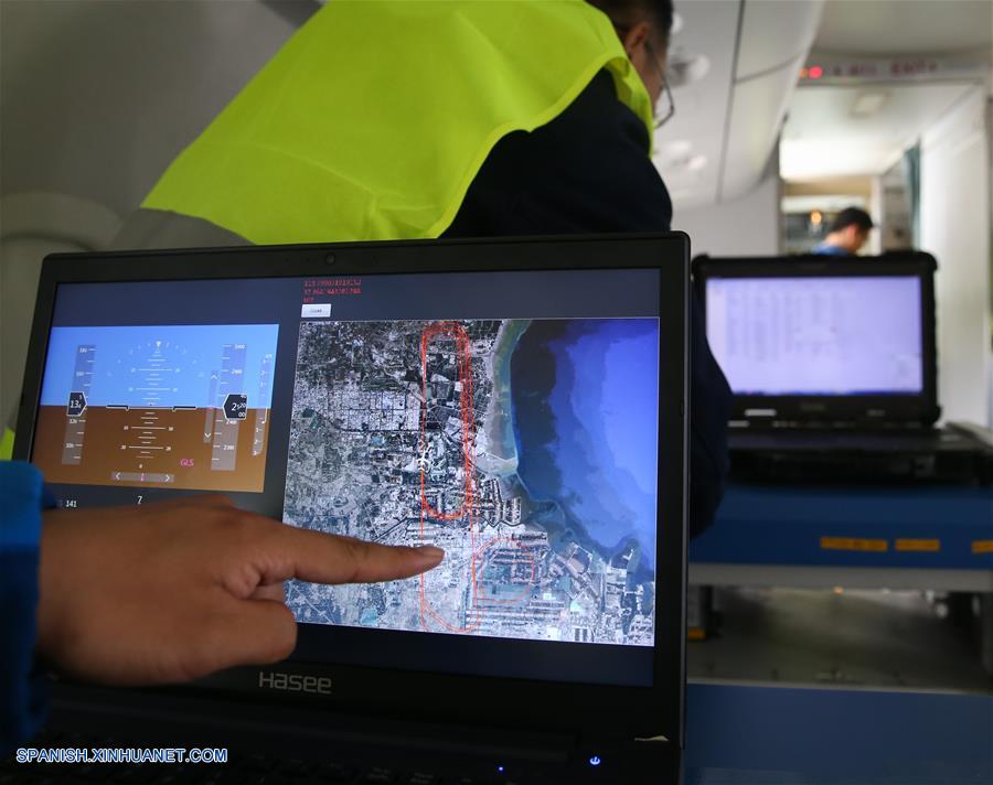 Avión producido en China con sistema de navegación BeiDou completa vuelo de prueba