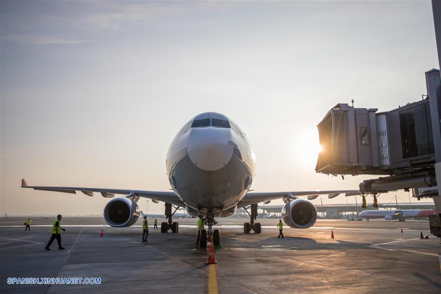 Sichuan Airlines abre vuelo directo entre ciudad de suroeste de China e Israel