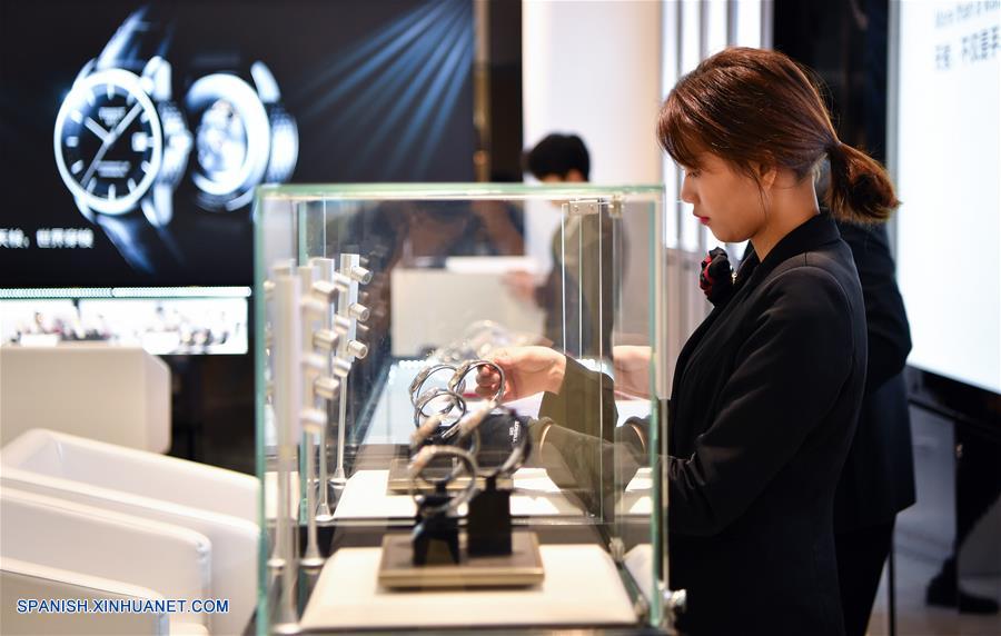 Abren dos nuevas tiendas libres de impuestos en Hainan de China