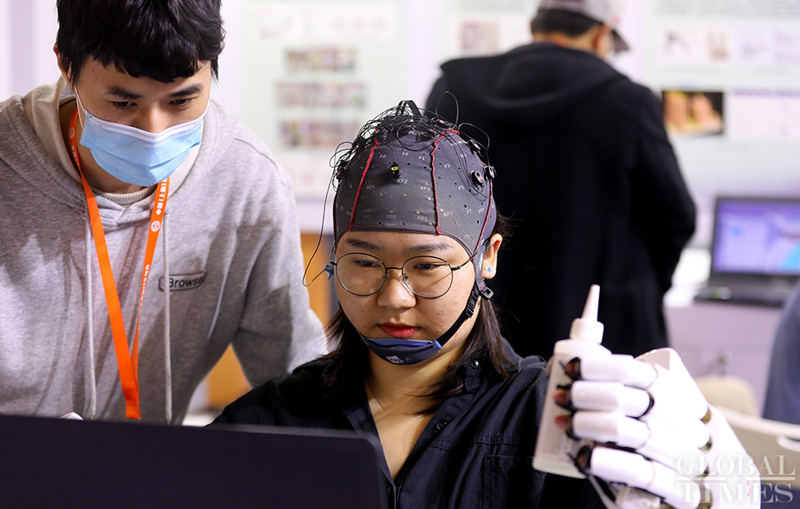 VIII Feria Internacional de Tecnología de China abre sus puertas en Shanghái