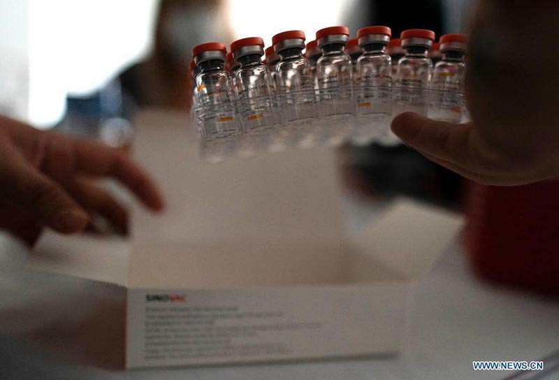 Vacunas chinas que salvan vidas en Ecatepec, México