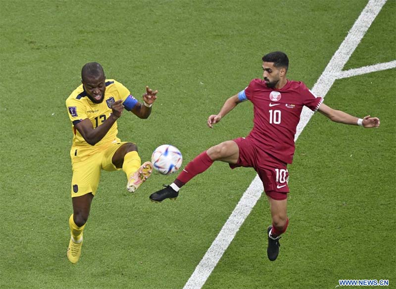 Valencia lanza a Ecuador a victoria de 2-0 sobre Qatar en partido inaugural de Copa Mundial