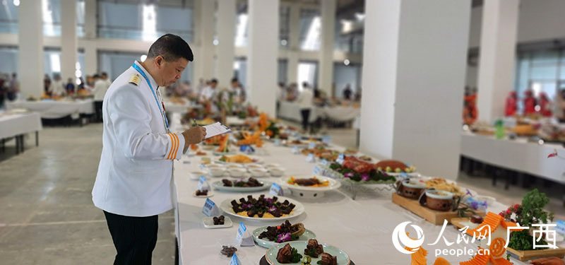 El escenario del concurso de gastronomía de Guangxi. Foto:Fu Huazhou