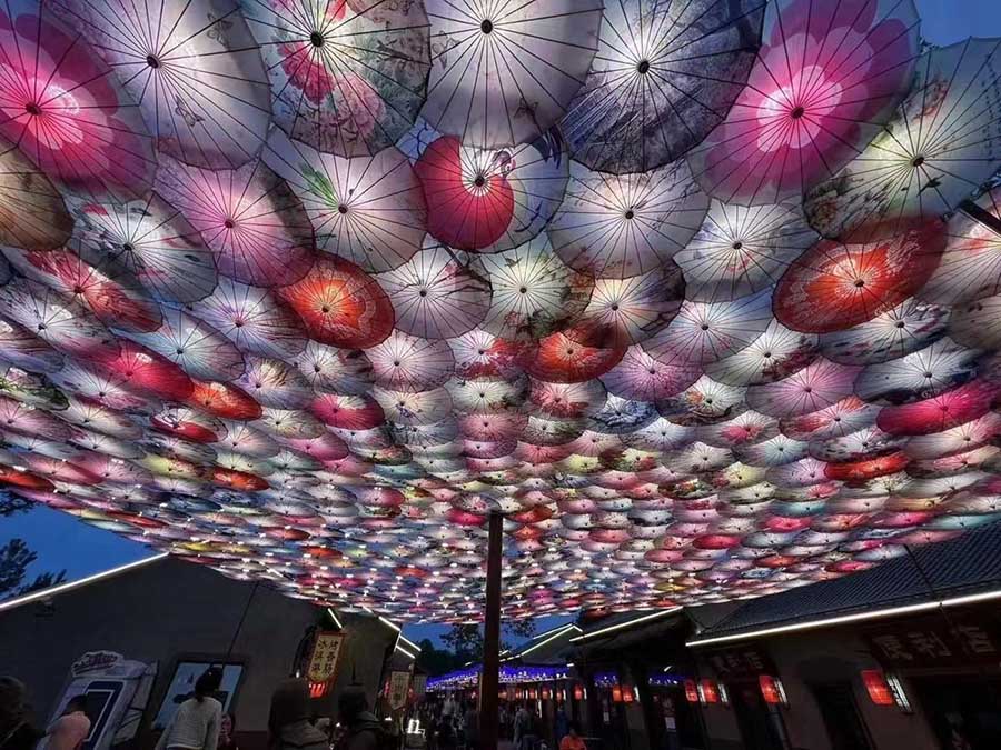 Fabricante de sombrillas tradicionales busca sucesores