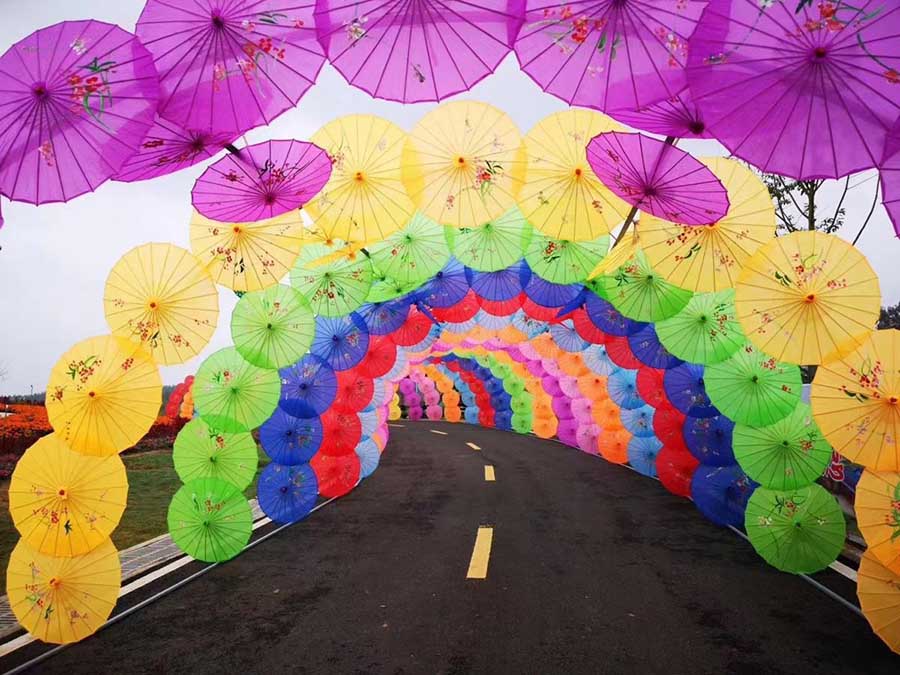 Fabricante de sombrillas tradicionales busca sucesores