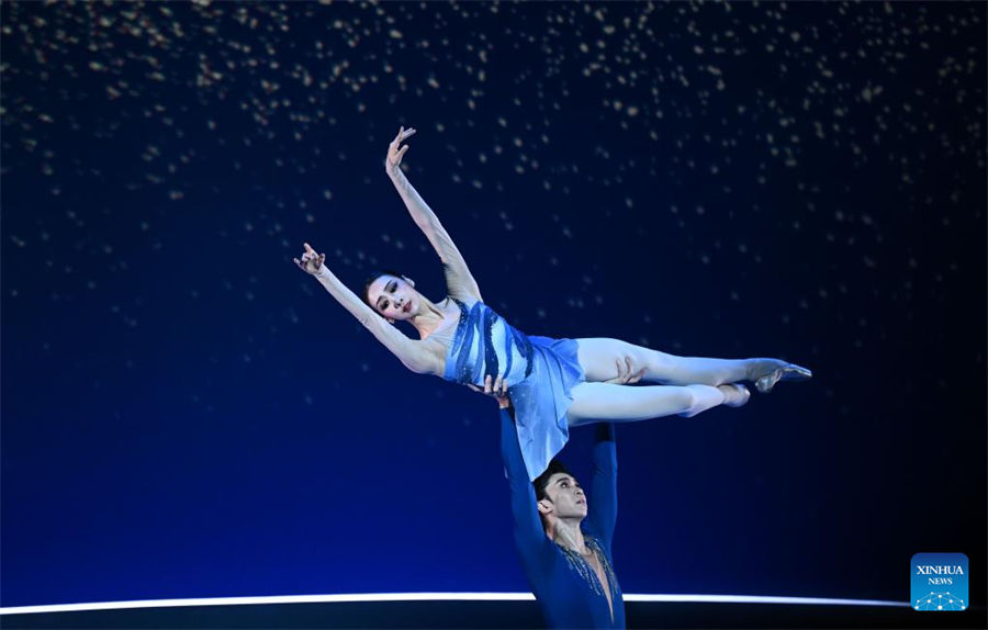 Artistas interpretan ballet durante la 6 Temporada Internacional de Ballet de China