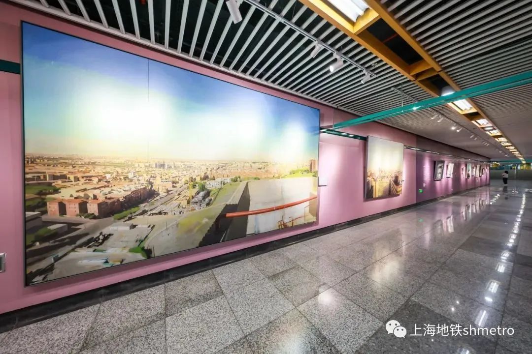 Reproducciones de obras del realismo espa?ol se exhiben en estación del metro de Shanghai