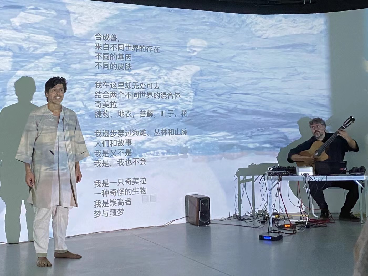 Beijing aplaude la vanguardia del teatro contemporáneo colombiano