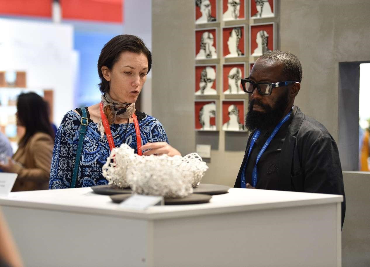 Artistas de todo el mundo persiguen sus sue?os en Jingdezhen,