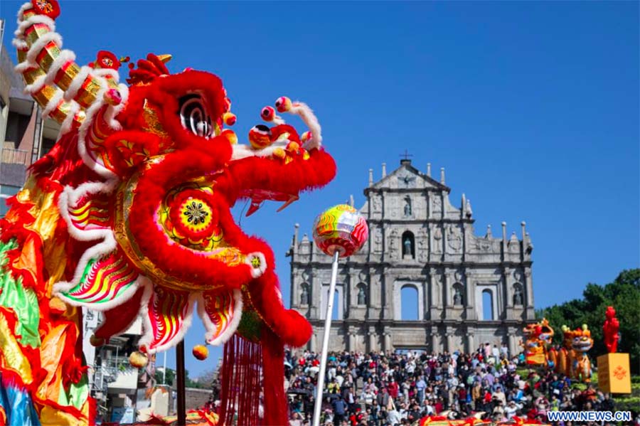 Presentaciones turísticas se llevan a cabo en las Ruinas de San Pablo en Macao
