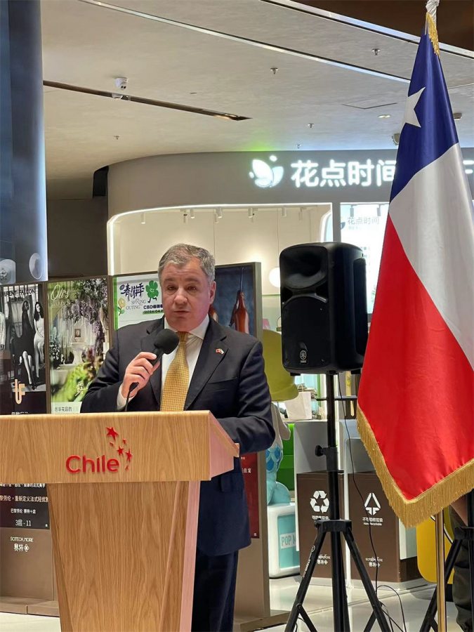 José Venturelli regresa centenario para enso?ar en su eterna Beijing