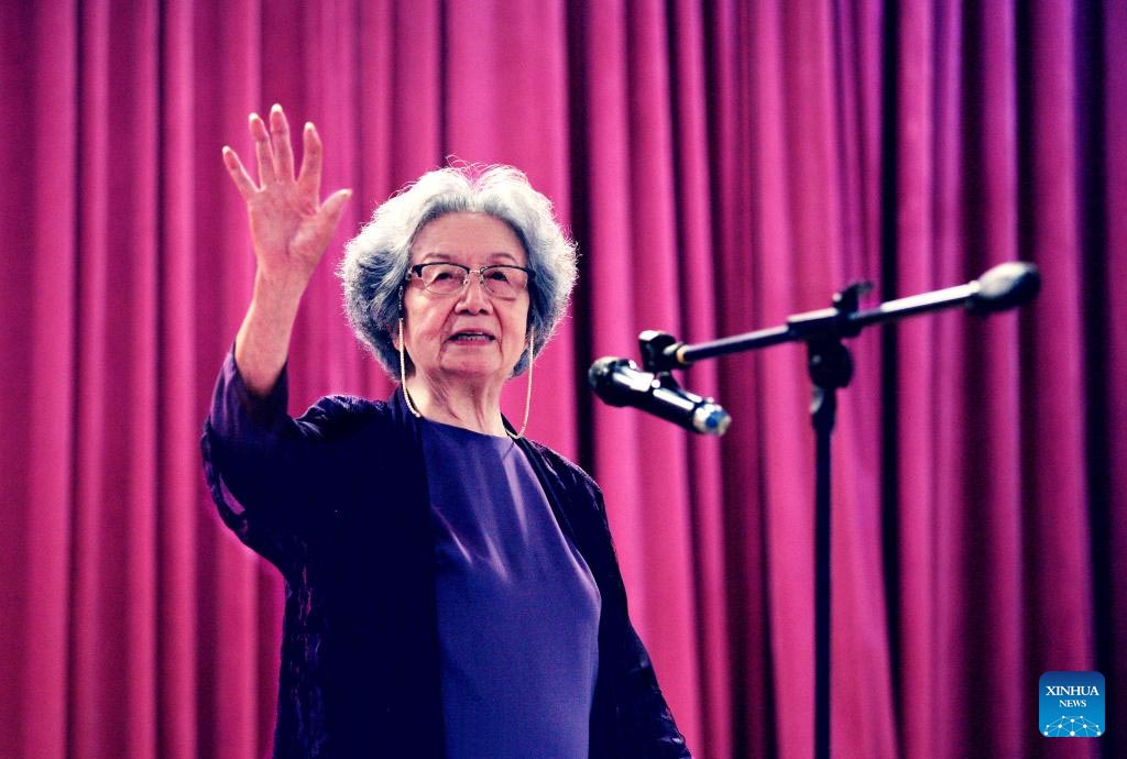 Fallece maestra de la poesía china Ye Jiaying a los 100 a?os