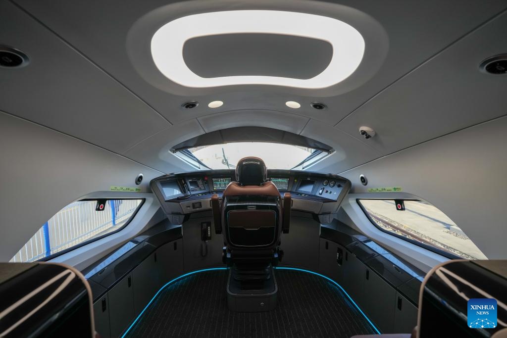 China presenta prototipos de tren de alta velocidad más rápido del mundo