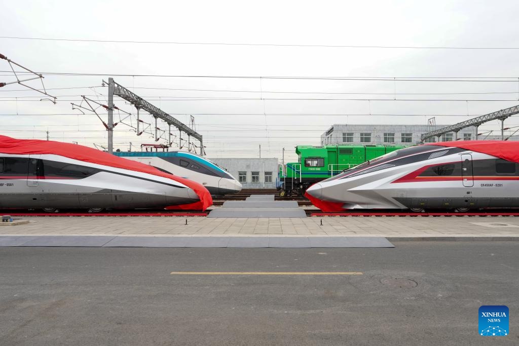 China presenta prototipos de tren de alta velocidad más rápido del mundo