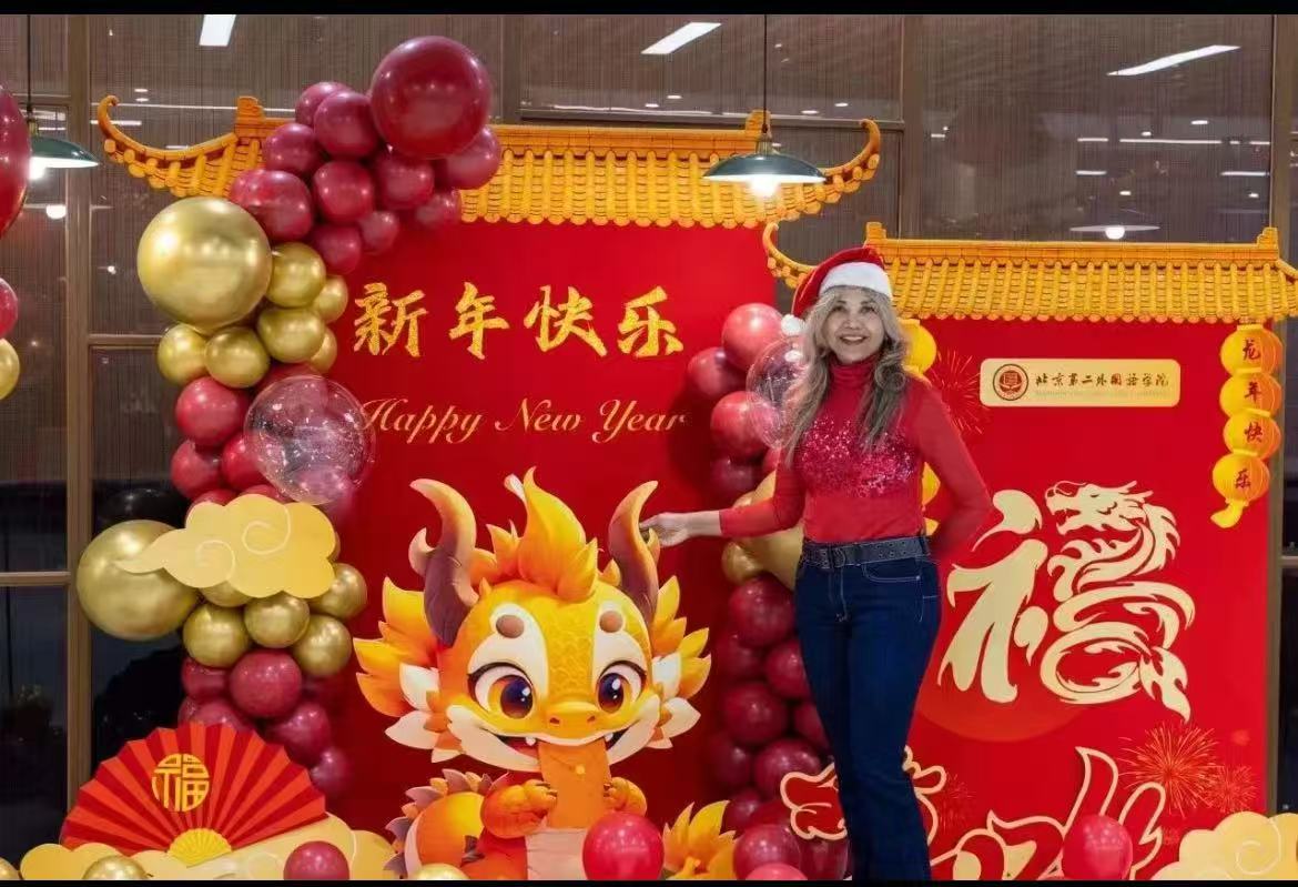 Liz Vargas celebra el Festival de la Primavera en Beijing. (Foto: cortesía)