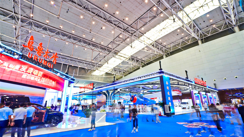 Exposición de Comercio y Mercancías China-Eurasia 2025 se inaugura en Xinjiang